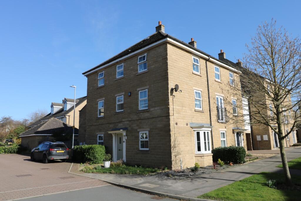 3-bed terraced on Springfield Court, Roberttown, Liversedge, West Yorkshire, WF15, £299,950