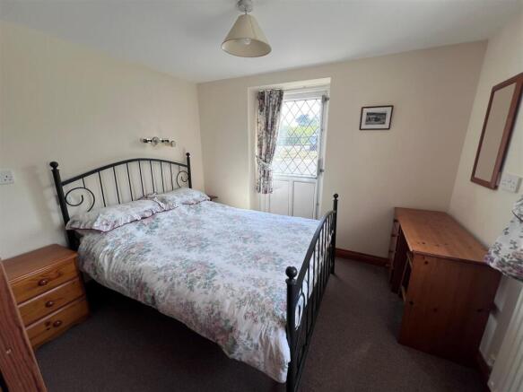 Bedroom 2.jpg