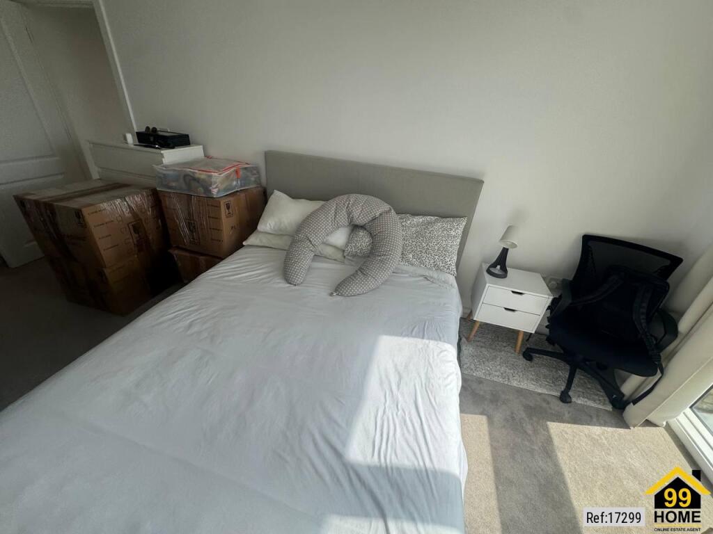 Apartment in London - View 5