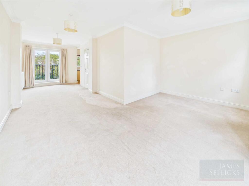 House in Leicester - View 4