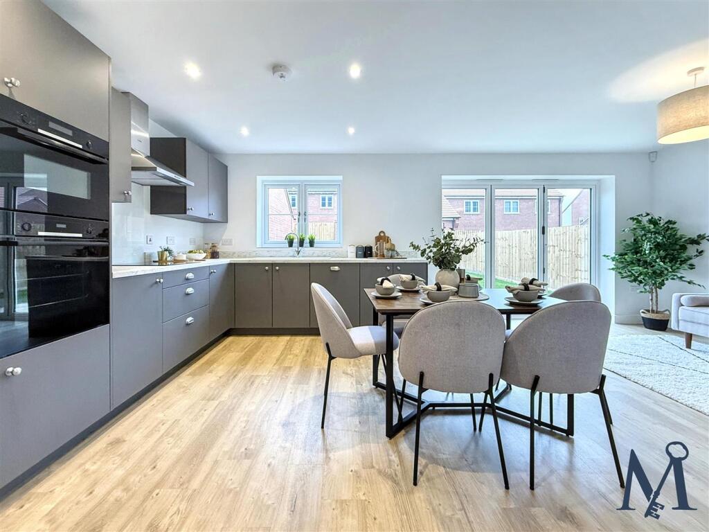 House in North West Leicestershire, Hugglescote and Donington le Heath - View 5