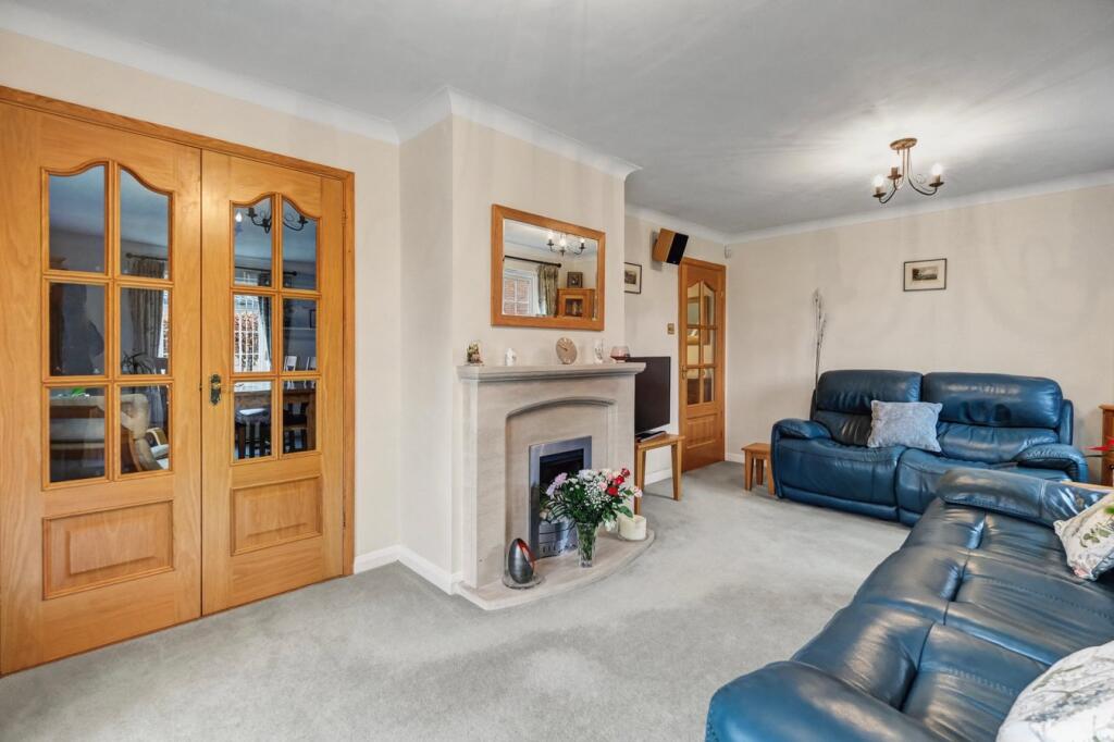 Craiston Way, Great Baddow, Chelmsford, CM2 photo 3