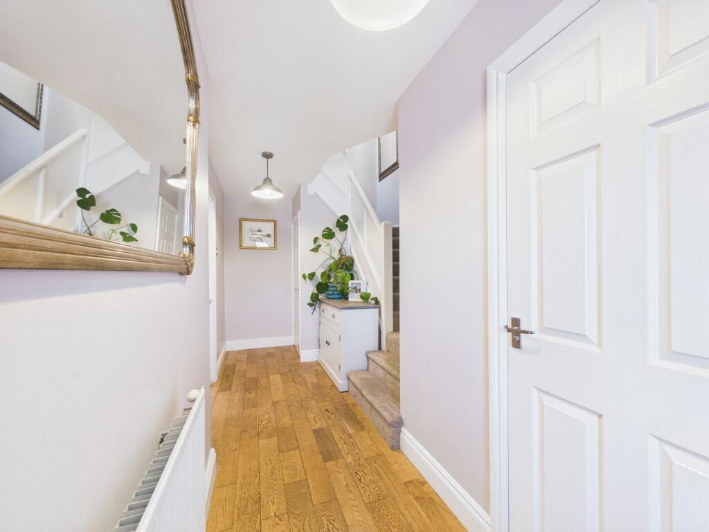 House in Stevenage - View 2