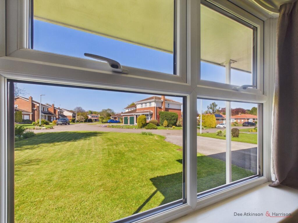 7, Beech Grove, Nafferton, YO25 4QR photo 4
