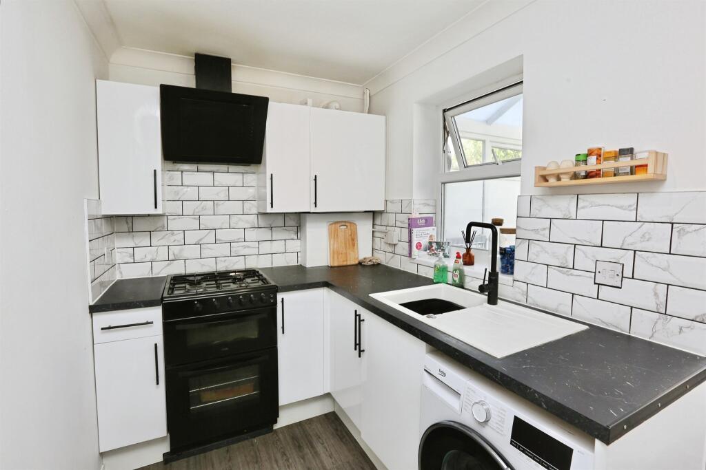 House in Portsmouth - View 4