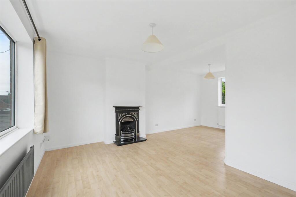Revill Crescent, Stapleford - View 6