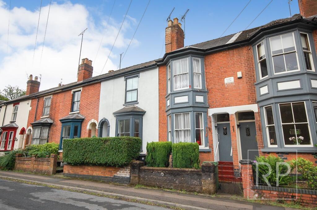 House in Wolverhampton, Goldthorn Hill - View 2
