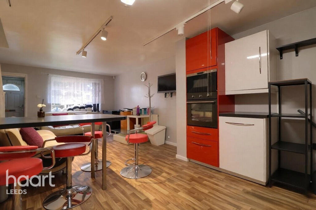 House in Leeds, Bagby Fields, Woodhouse - View 4