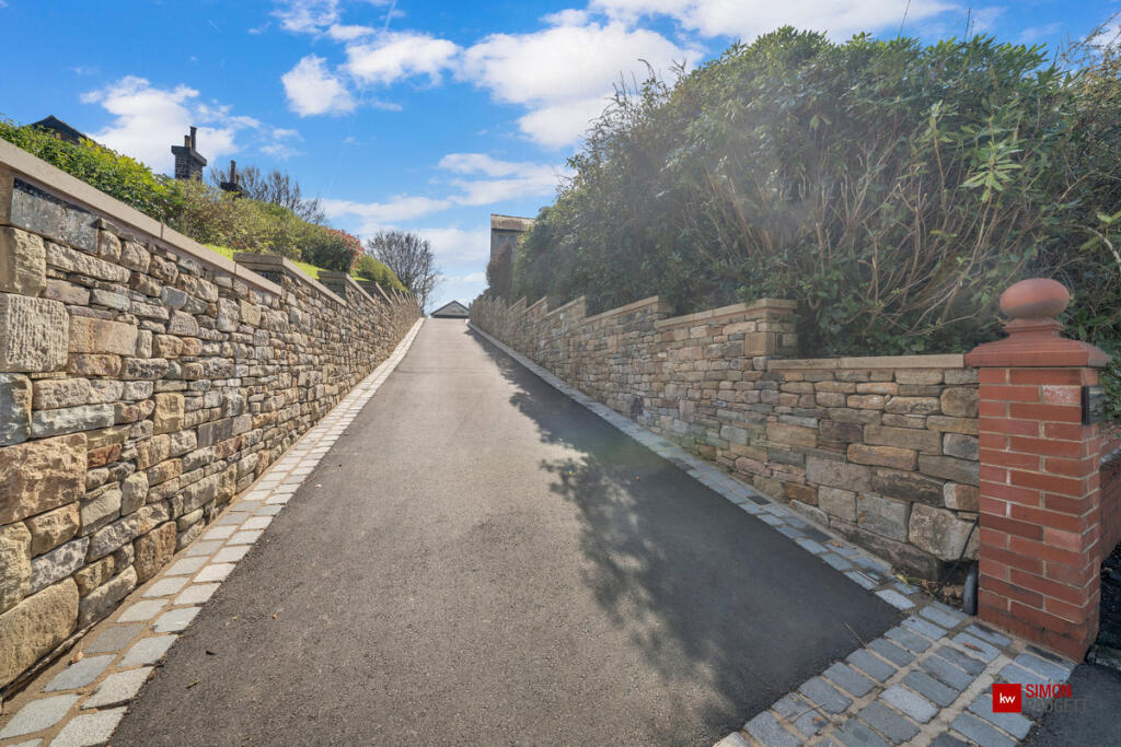 Additional image 39 of Red Lane, Colne, BB8