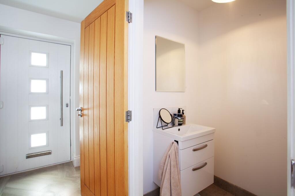 House in Truro - View 3