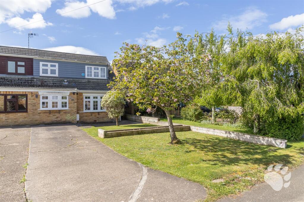 Main image of property: Bromfords Close, Wickford, SS12