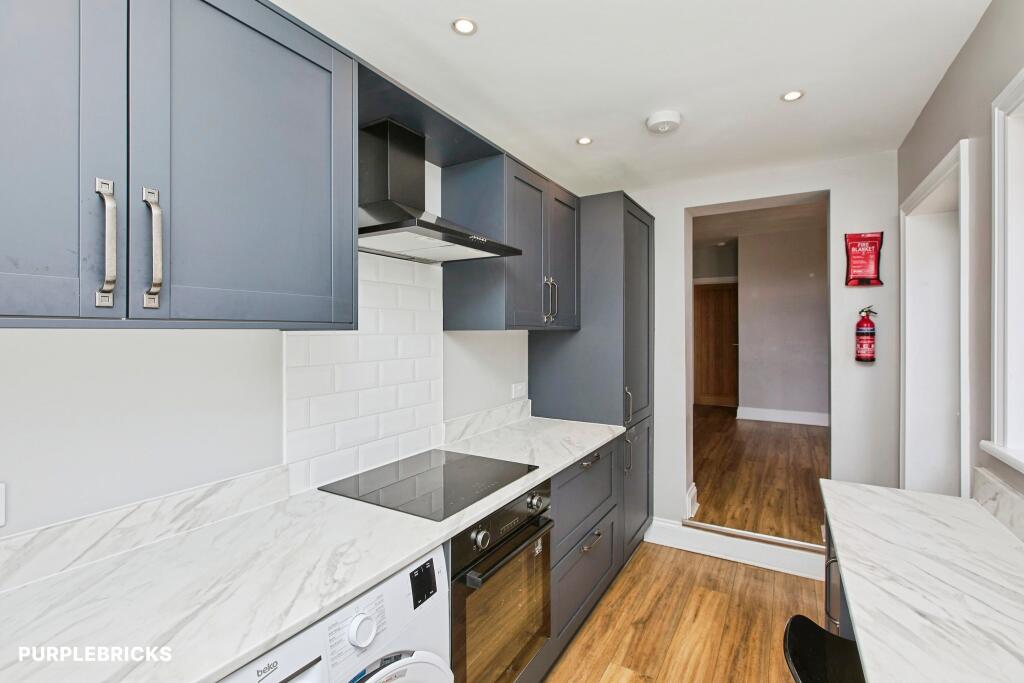 House in Nottingham - View 4