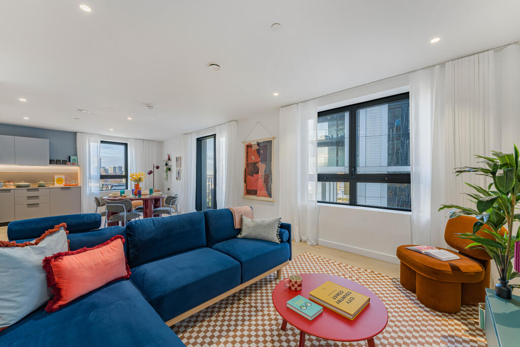 Main image of property: Peninsula Gardens, Greenwich Peninsula, London, SE10