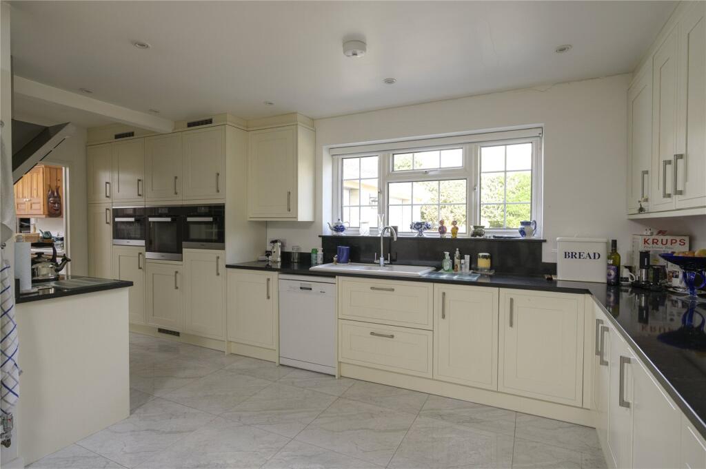 House in Bradford on Avon, Wiltshire - View 4