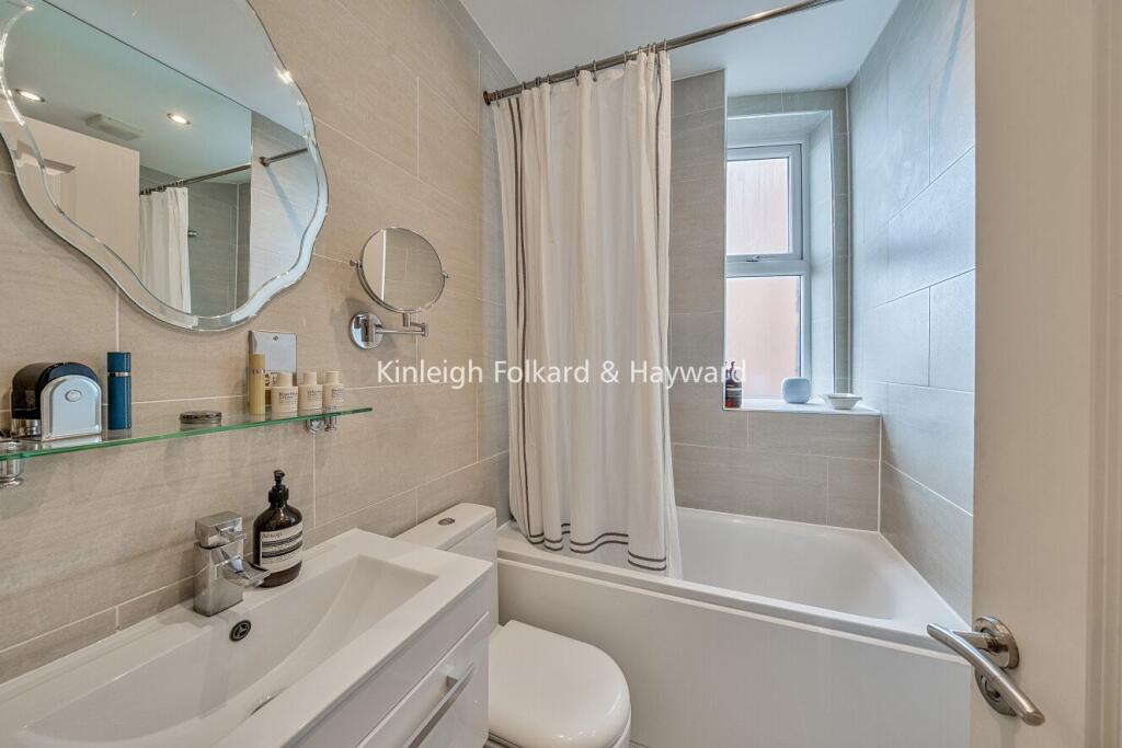 Apartment in London, Fortis Green, Muswell Hill - View 4