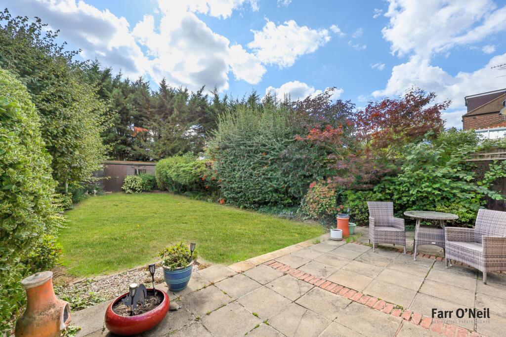 House in Epping Forest, Buckhurst Hill - View 3
