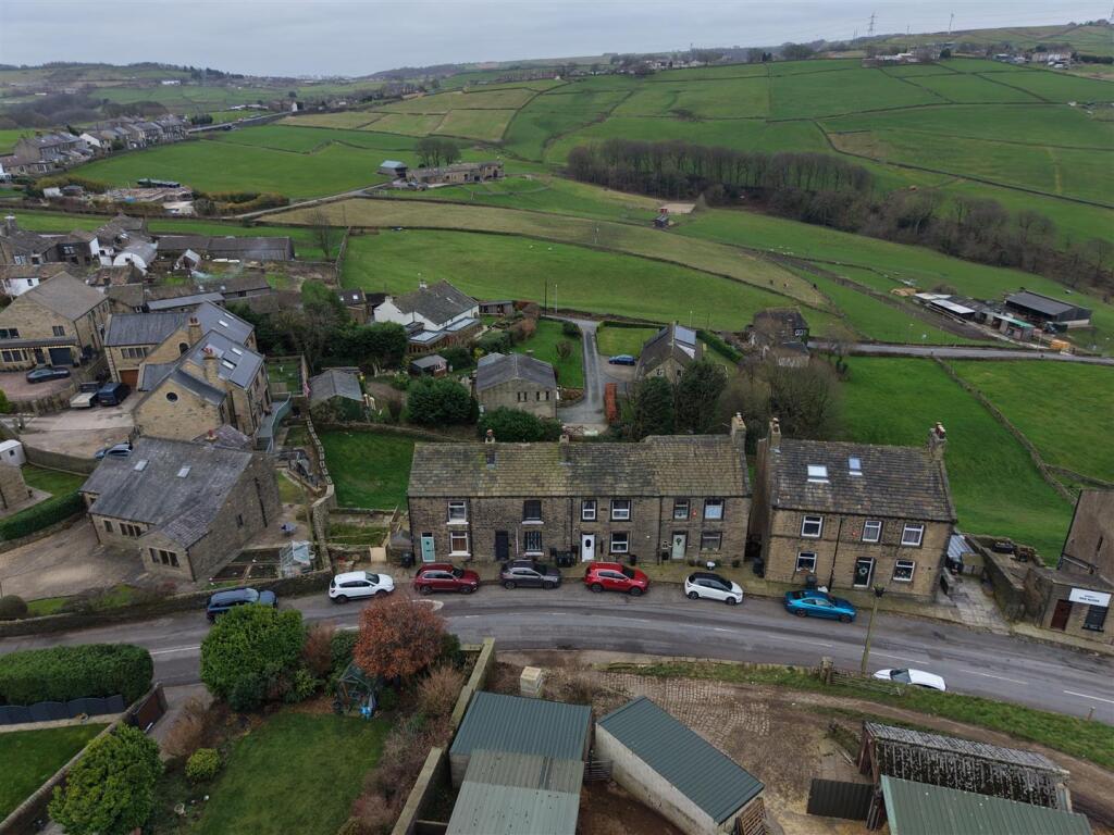 High Street, Stainland photo 4