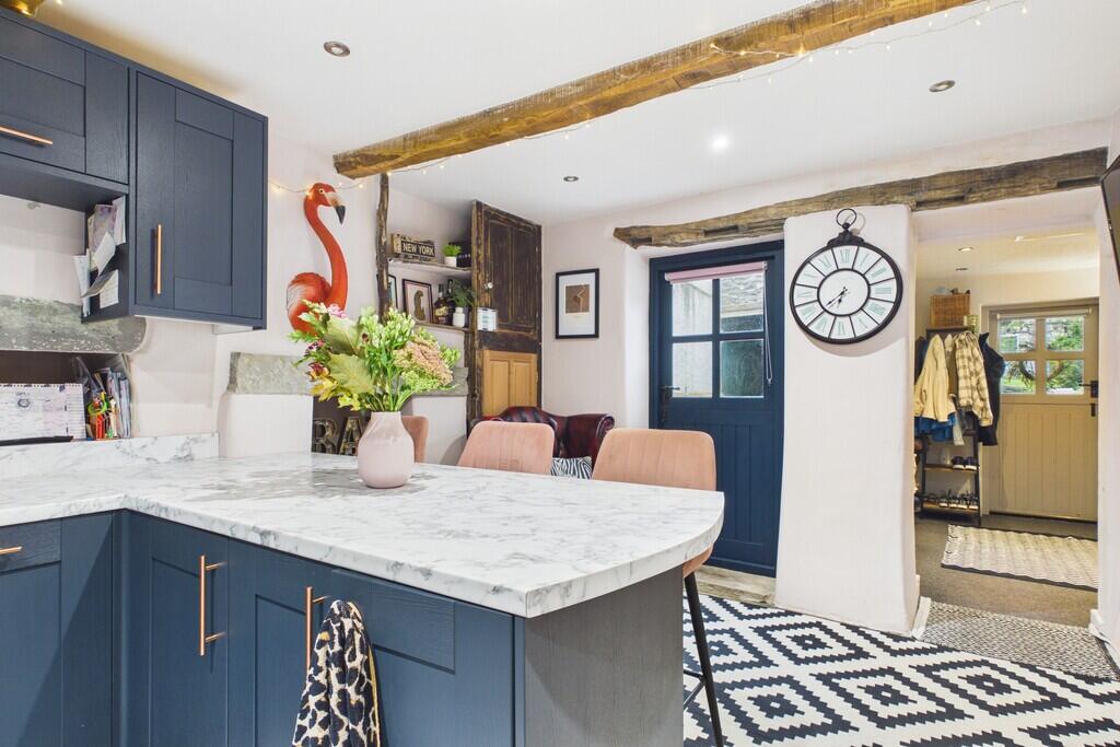 House in Kirkby Lonsdale, Low Biggins - More