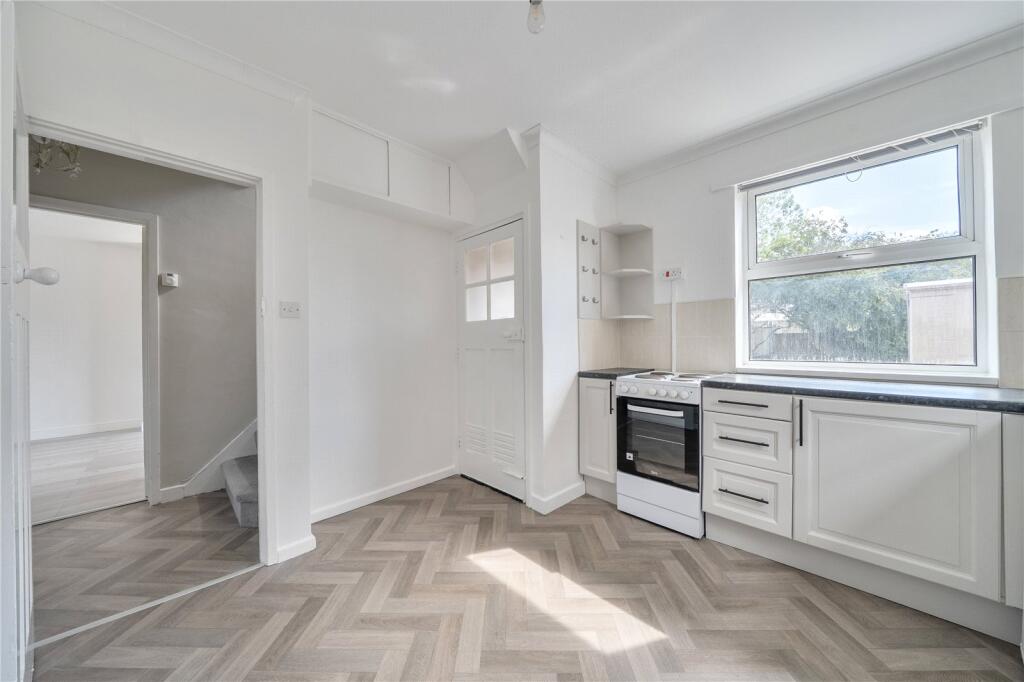 House in Cheltenham, Hatherley, St Mark's - More