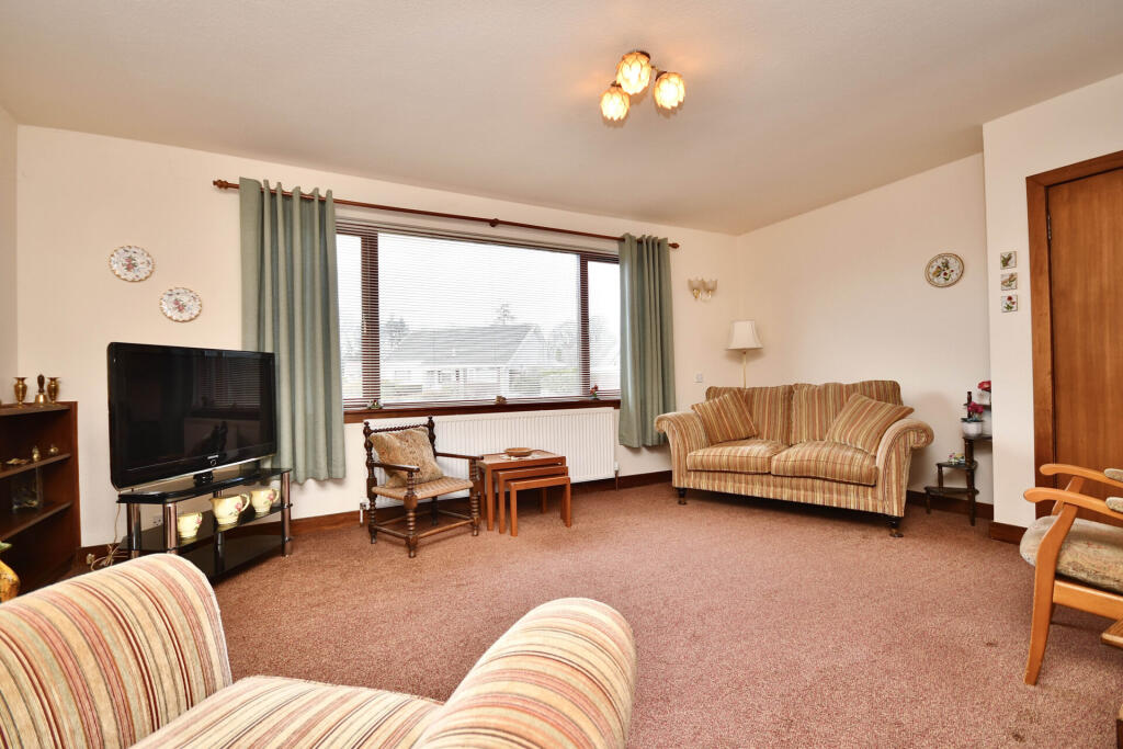 46 The Loaning, Alloway, KA7 4QL photo 3