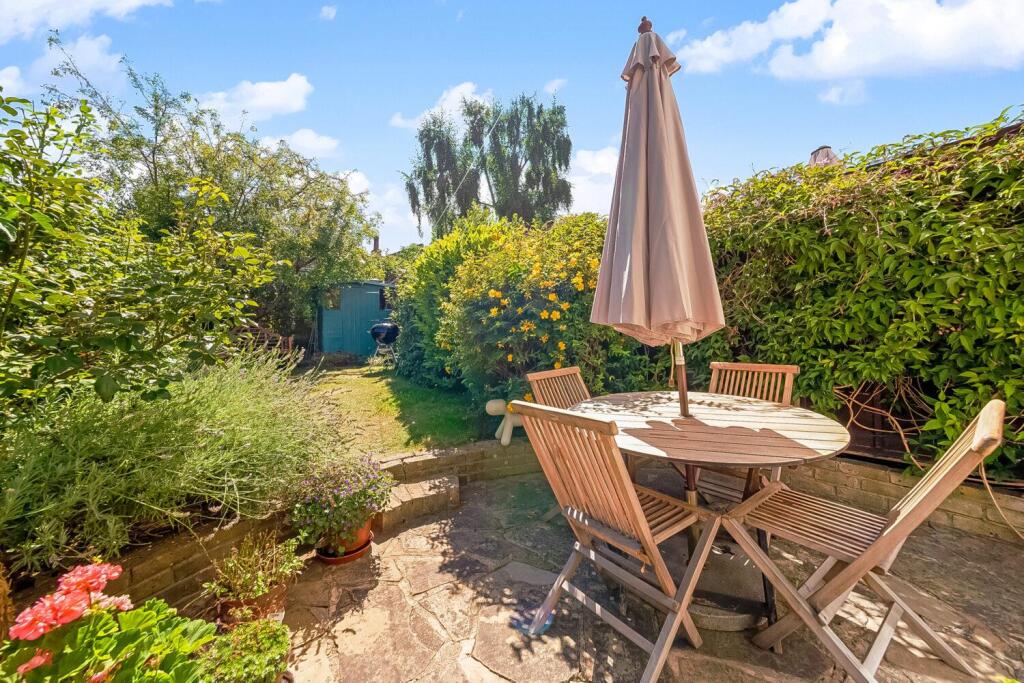 House in London, East Dulwich - View 2