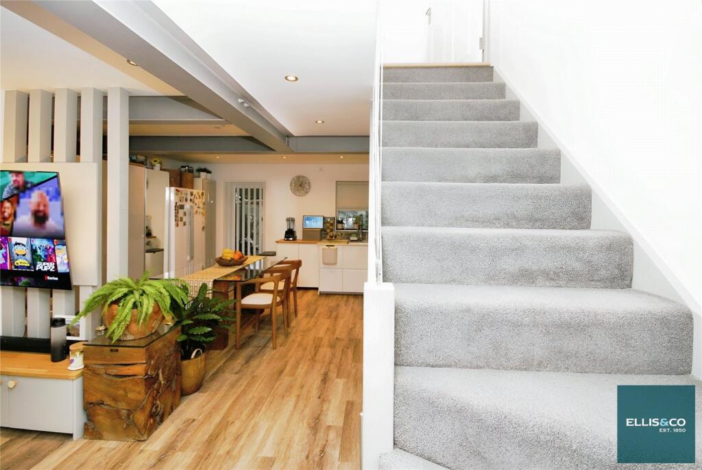 House in London - View 4