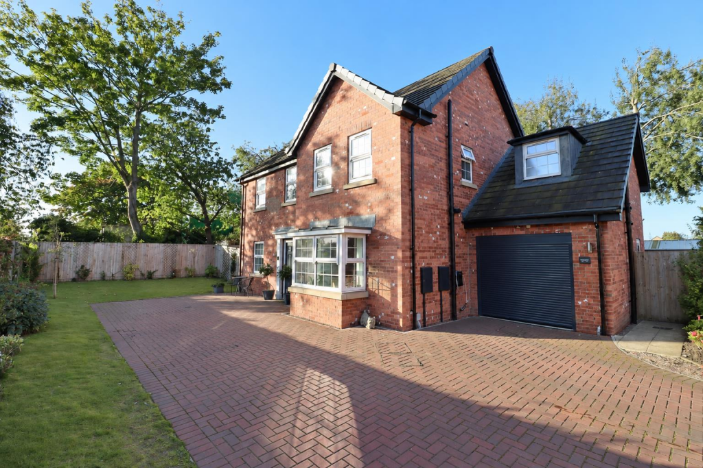 Main image of property: 5 Lister Gardens, Market Weighton, York