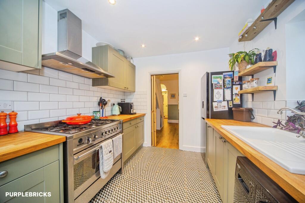 House in Southampton - View 4