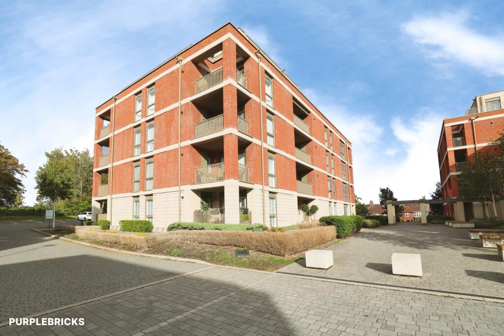 2-bed flat on Joseph Terry Grove, York, YO23, £350,000