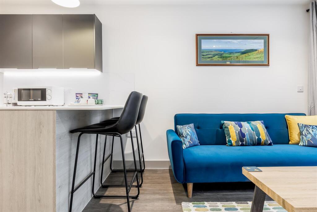 Apartment in Bournemouth - More