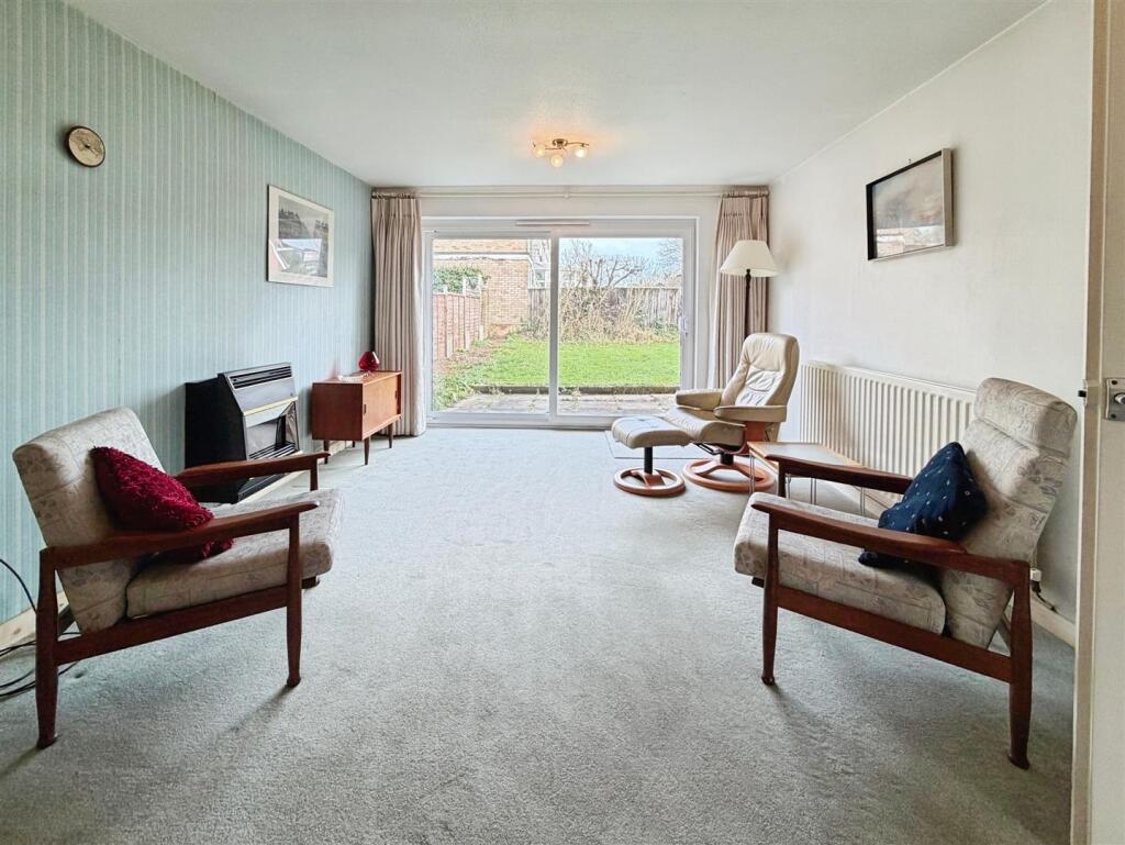 House in Warwick, Lillington, Royal Leamington Spa - View 2