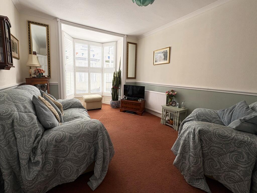 6 Fore Street, Seaton, Devon, EX12 photo 3