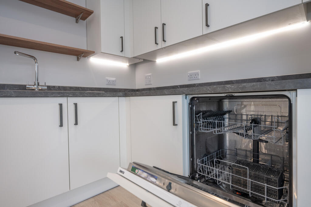 Apartment in Exeter - View 4
