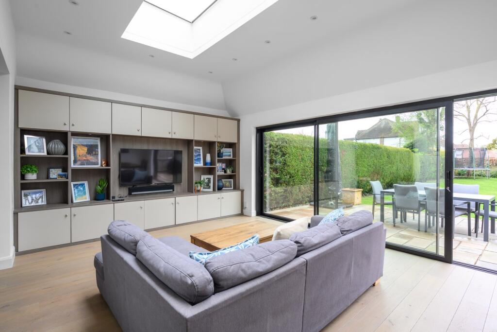 House in Elmbridge, Hersham - View 4