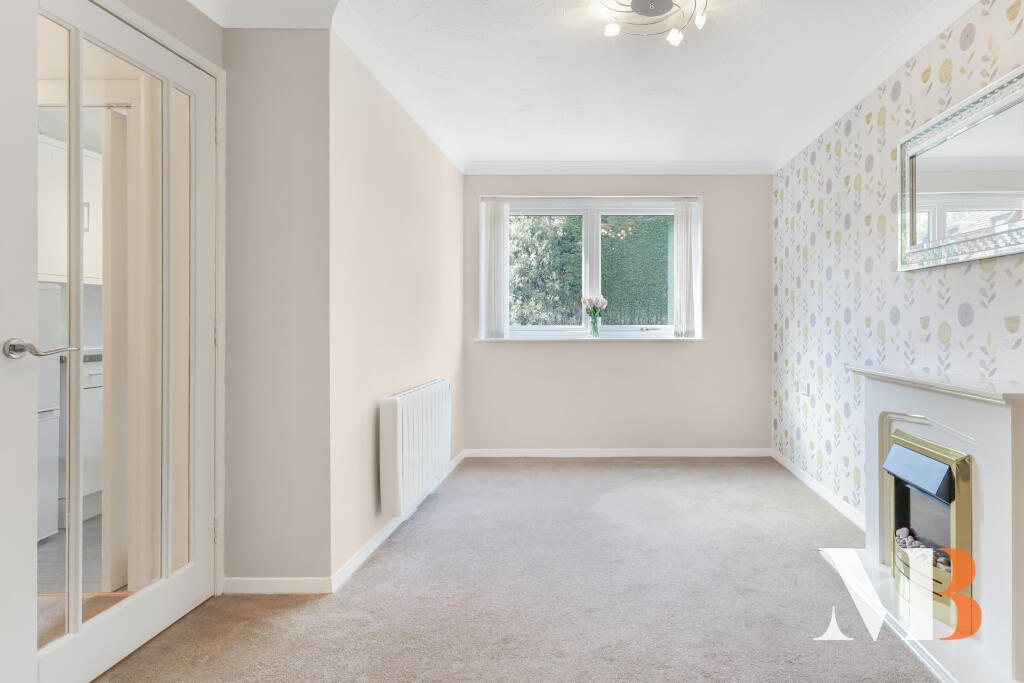 Apartment in Coventry - More