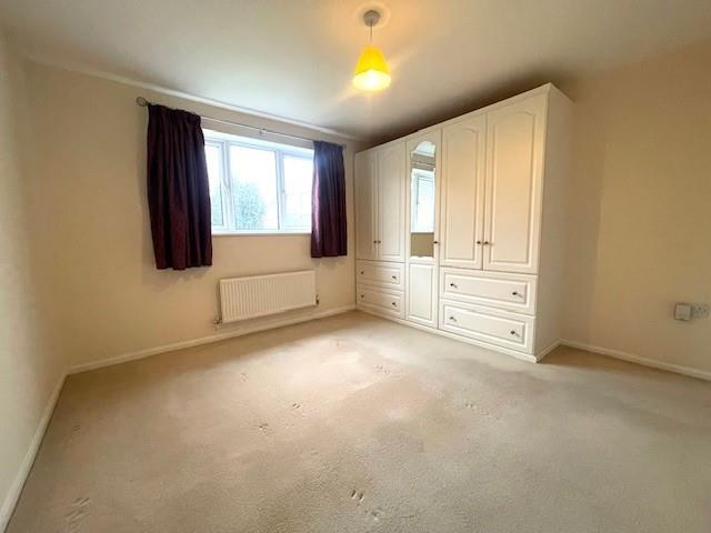 House in Mansfield, Nottinghamshire - View 6