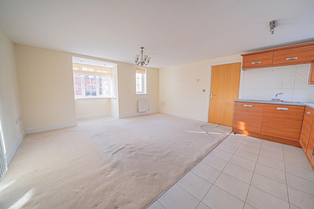 Foxley Drive, Catherine-De-Barnes, B91 photo 5