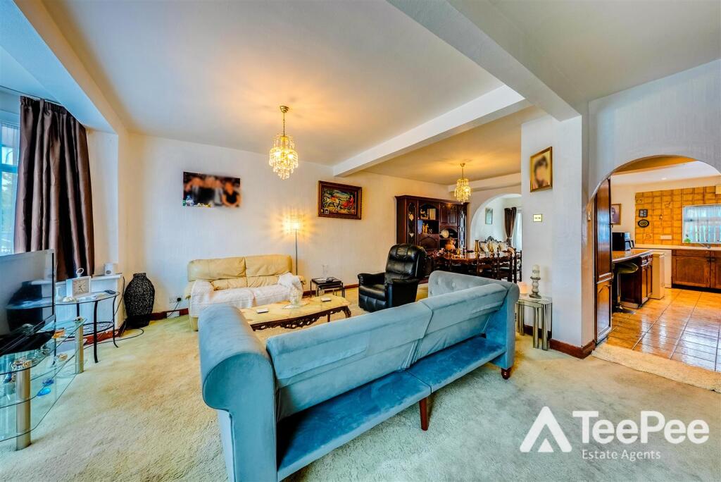 House in London - View 2
