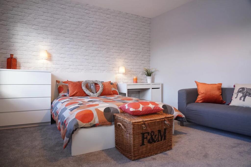 Main image of property: Howson Road, London, SE4