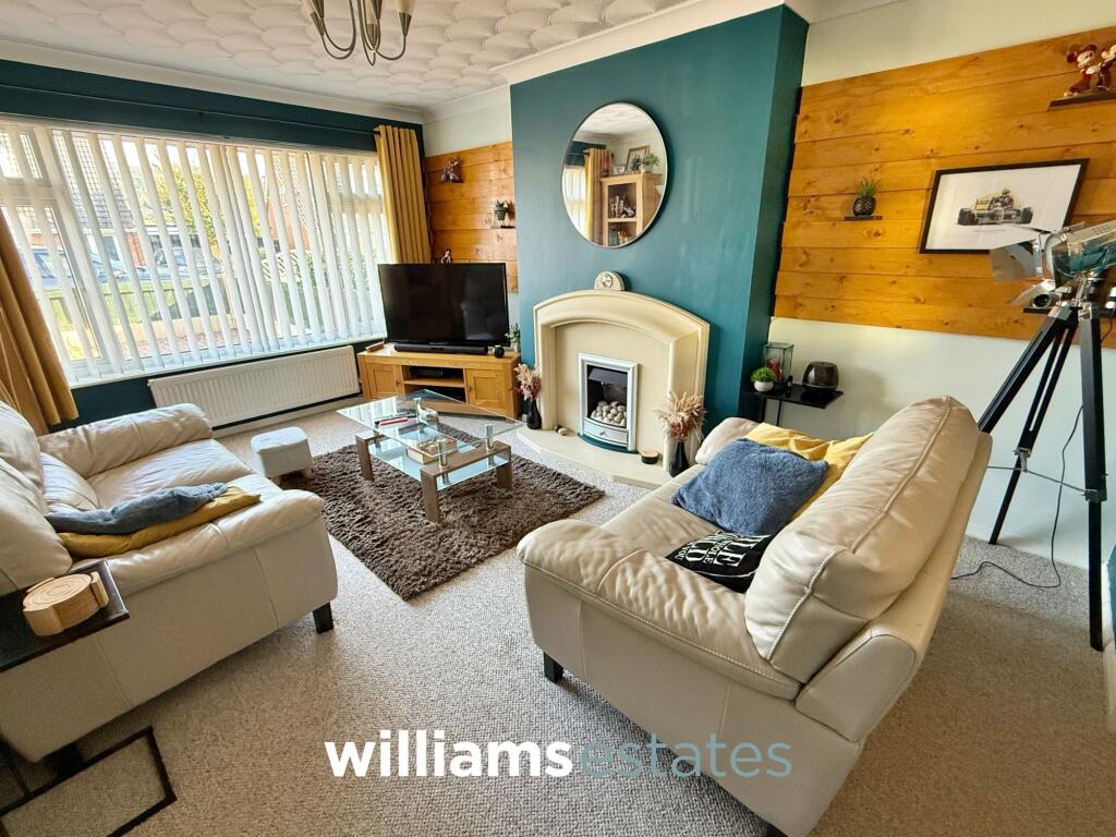 Llandaff Drive, Prestatyn, LL19 photo 3
