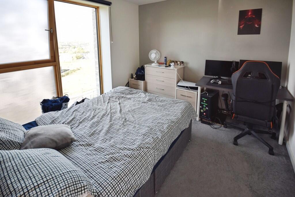 Apartment in Stoke-on-Trent - View 5