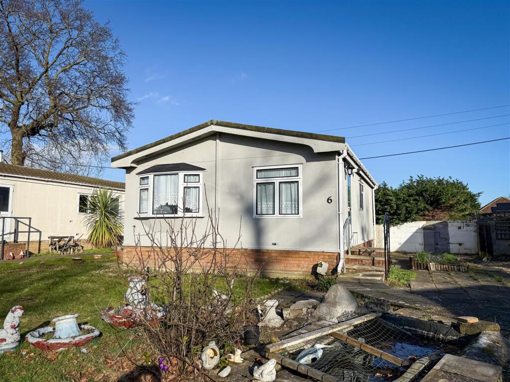 Main image of property: The Spinney, Jaywick Lane, Clacton-On-Sea, Essex