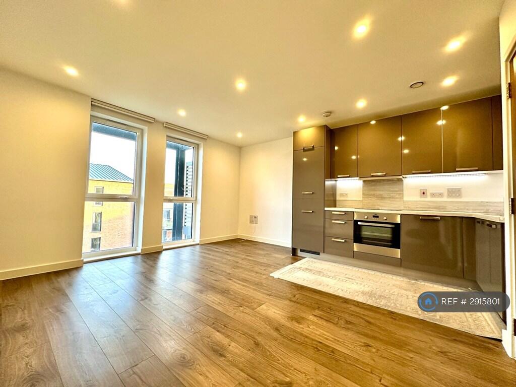 Main image of property: Hallington Court, Edgware, HA8