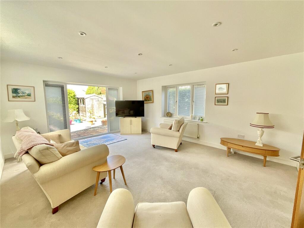 The Old Bakehouse Mews, Highcliffe, Christchurch, Dorset, BH23 photo 4