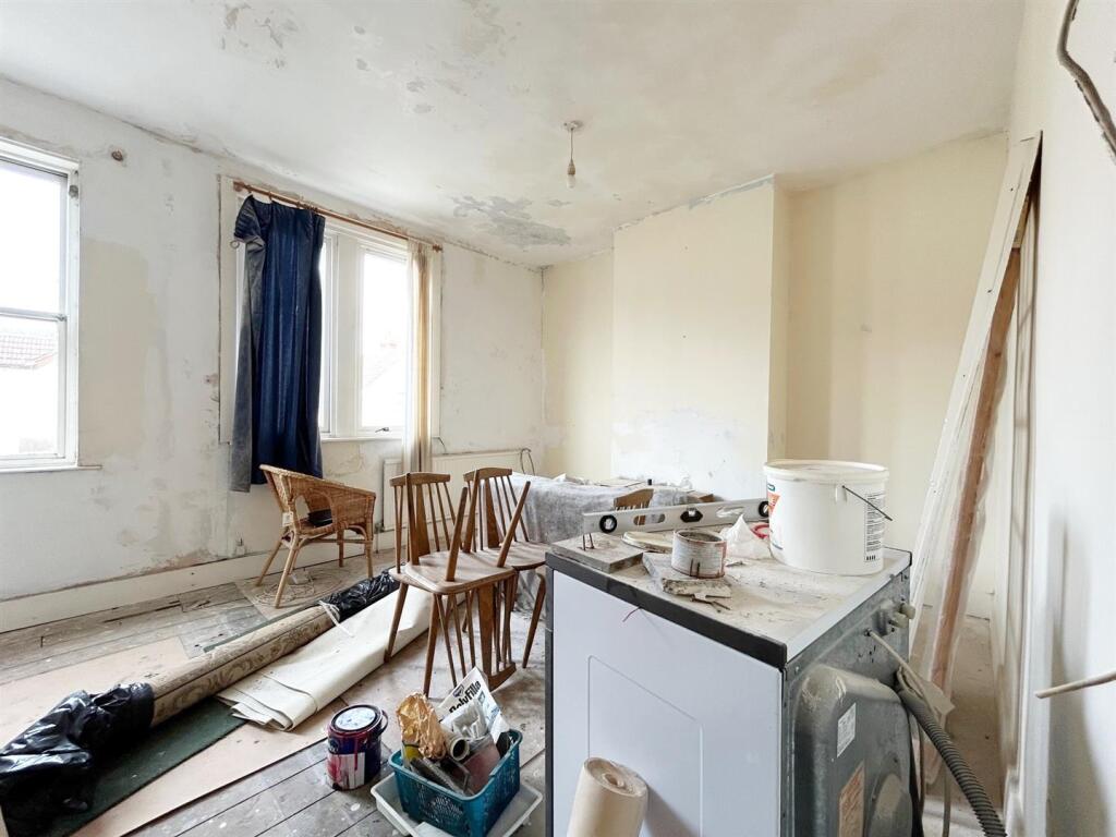 16a Lonsdale Road, Southend-on-Sea photo 5