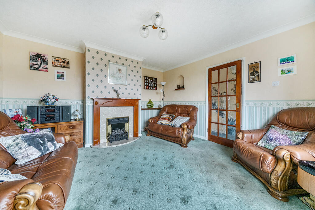 Markham Road, Wroughton, Swindon, SN4 photo 2