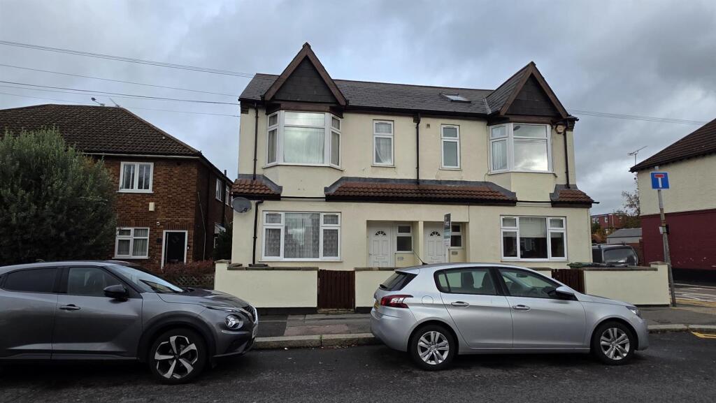 Main image of property: New Road, Chingford