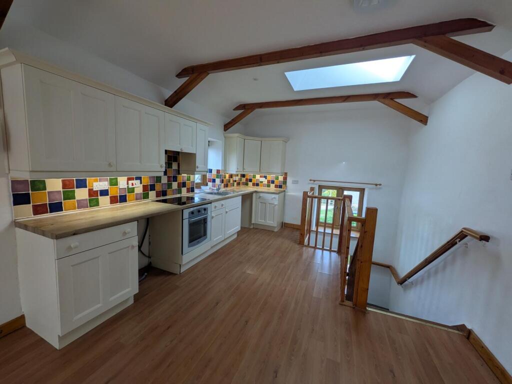 House in Truro - View 3