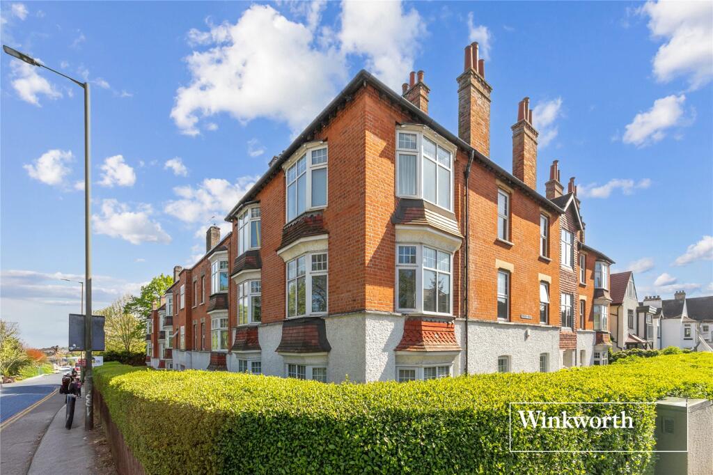 Main image of property: Avenue Mansions, Bedford Avenue, High Barnet, EN5
