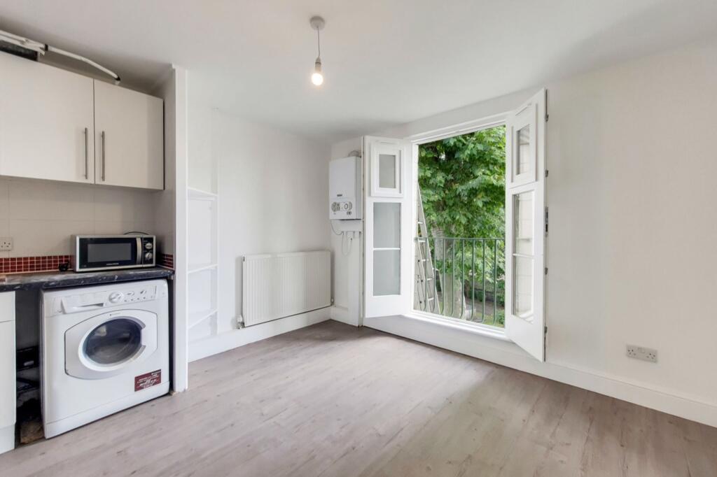 Main image of property: St. Pauls Courtyard, London, SE8
